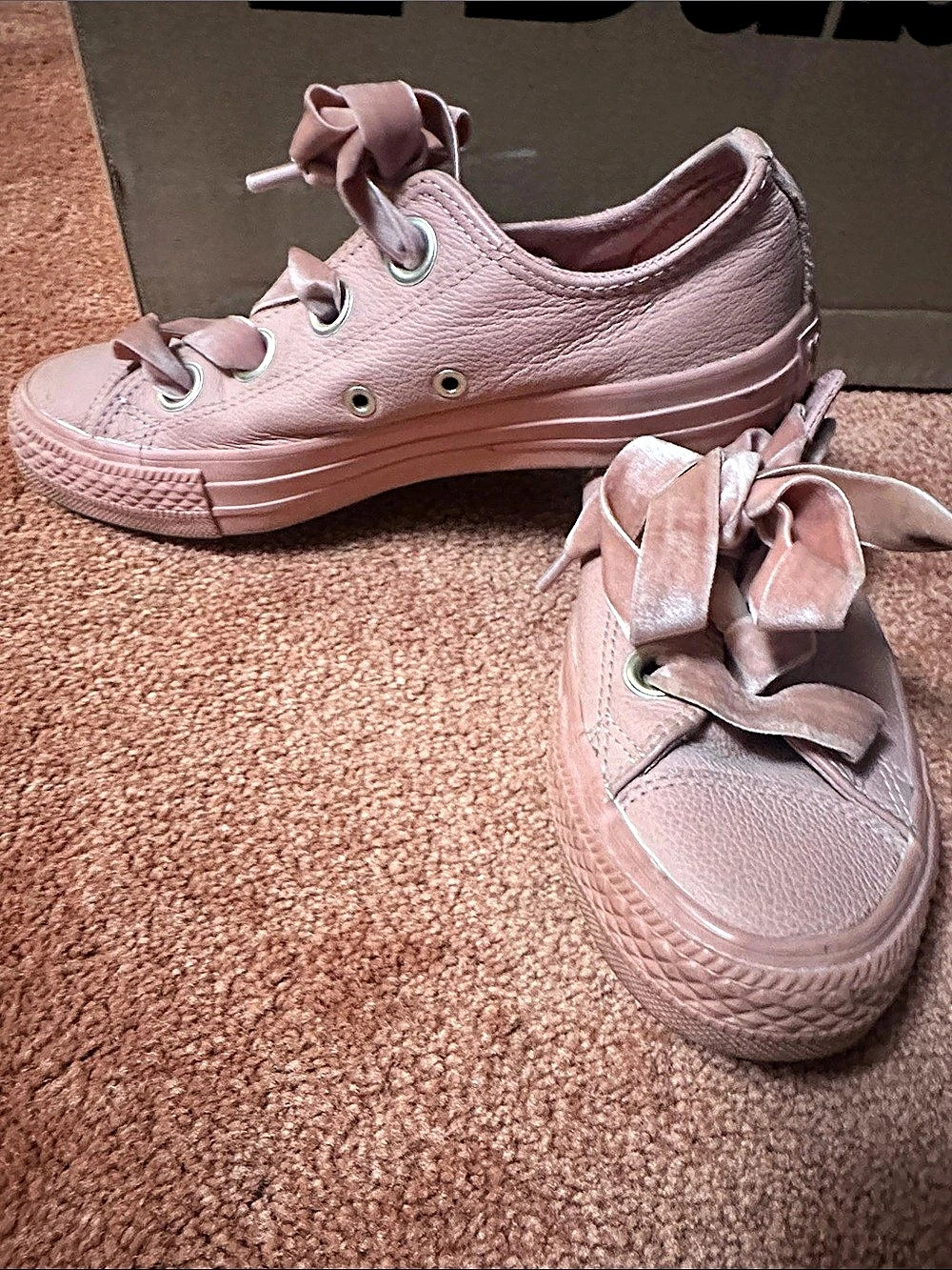 Converse Chuck Taylor All Star Pink Sneakers US 6